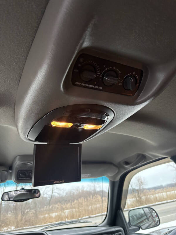 2000 Chevrolet Suburban 1500 LT