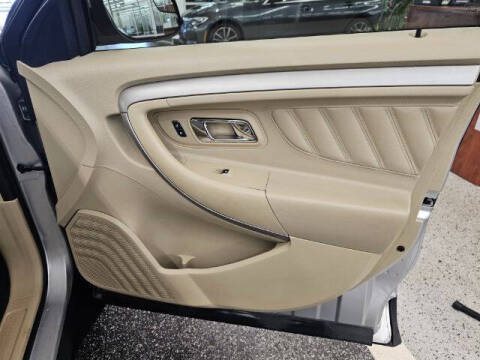 2019 Ford Taurus SEL