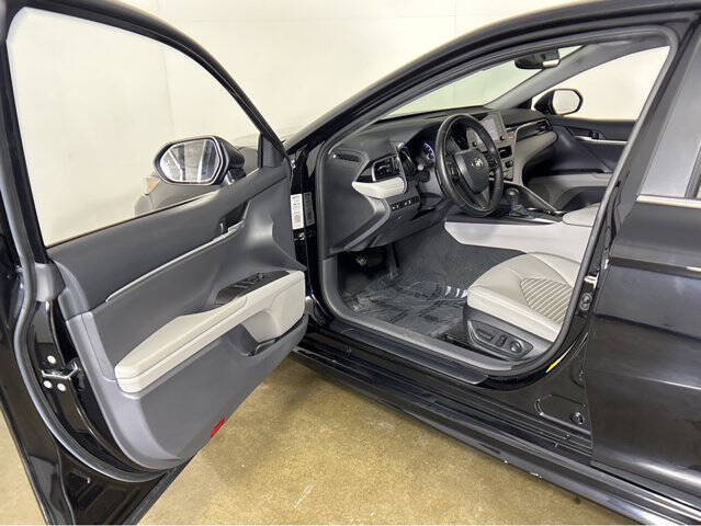 Used 2023 Toyota Camry SE with VIN 4T1T11AK8PU807087 for sale in Madison, WI