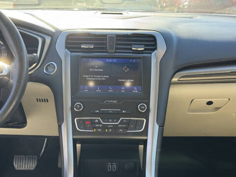 2020 Ford Fusion SEL