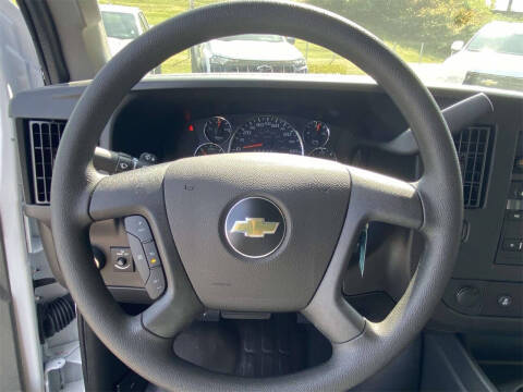 2025 Chevrolet Express 2500