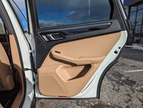 2020 Porsche Macan