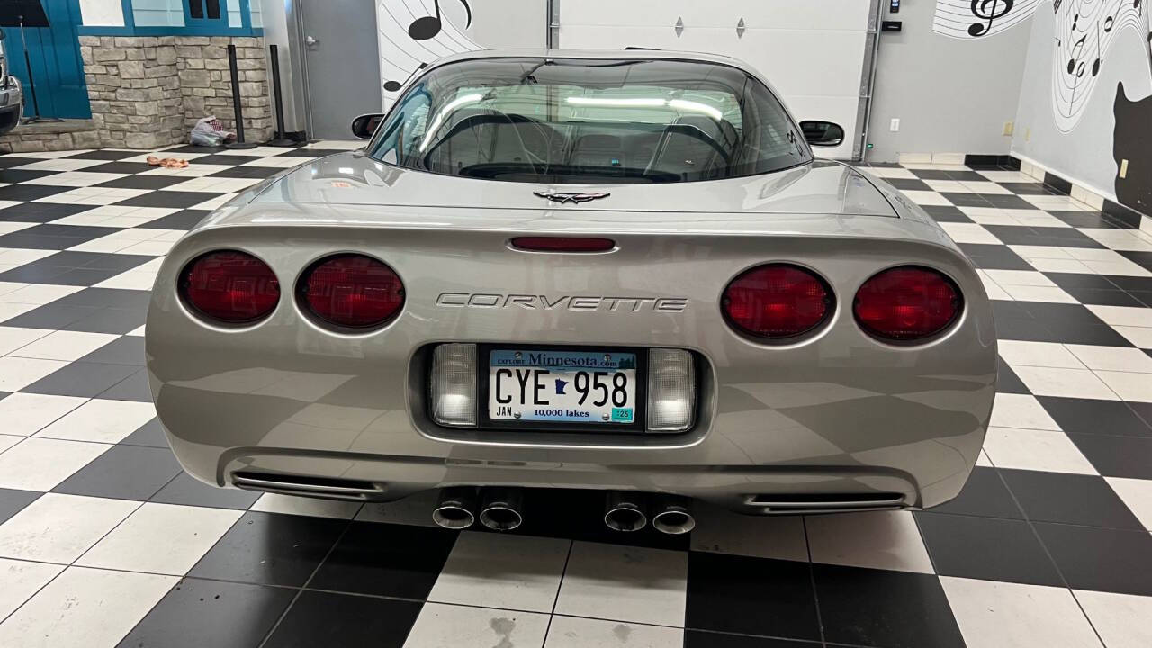 2000 Chevrolet Corvette 10