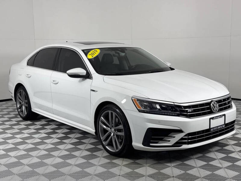 2019 Volkswagen Passat SE R-Line