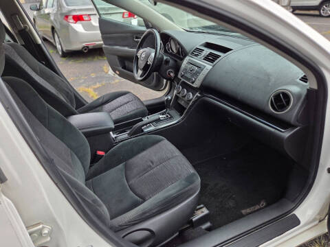 2010 Mazda MAZDA6 i Touring Plus