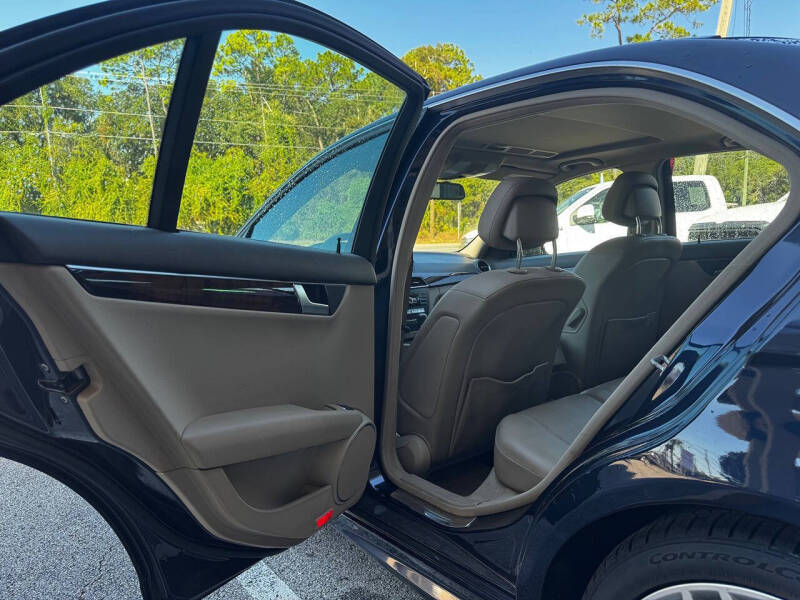 2013 Mercedes-Benz C-Class C 300 Luxury 4MATIC