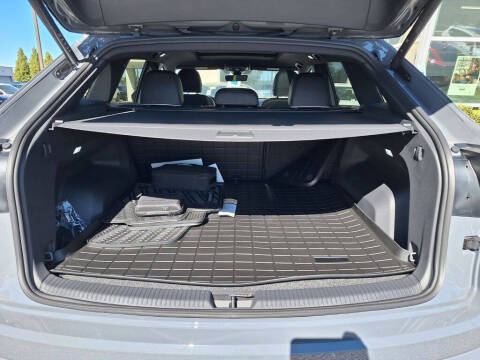 2026 Volkswagen Atlas Cross Sport SEL Premium R-Line 4Motion