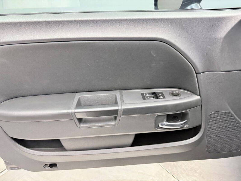 2012 Dodge Challenger SXT