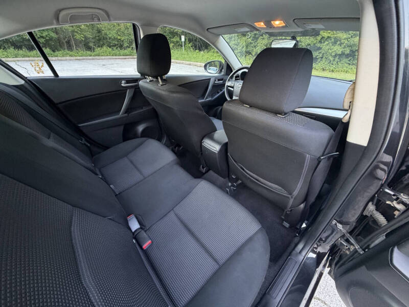 2013 Mazda MAZDA3 i SV