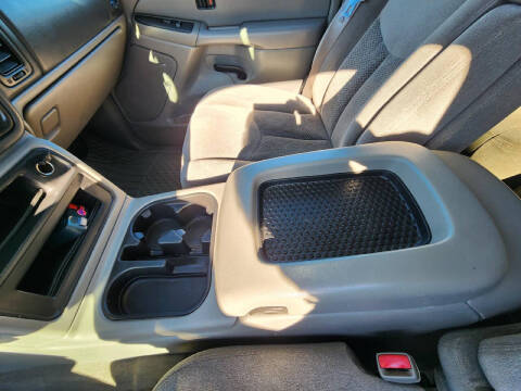 2005 Chevrolet Avalanche 2500 LS