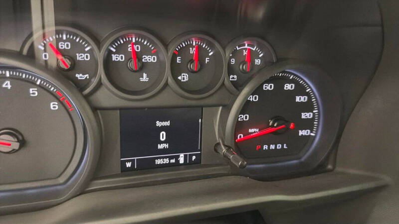 2025 Chevrolet Silverado 1500 Custom