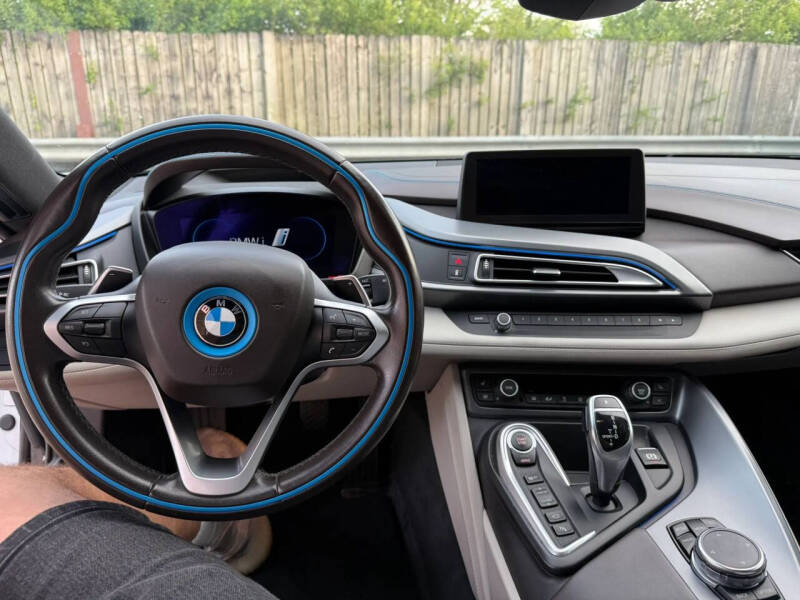 2016 BMW i8