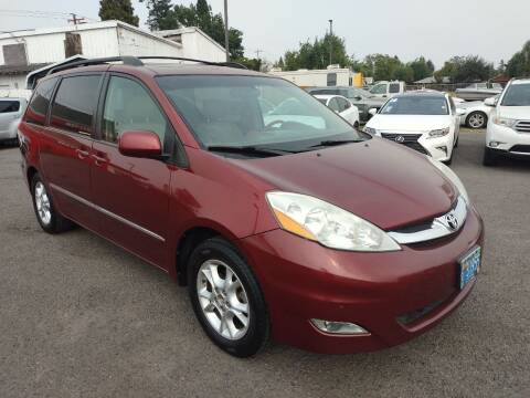 2006 Toyota Sienna for sale at Universal Auto Sales in Salem OR