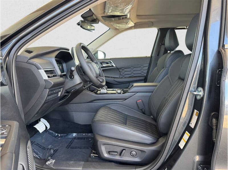 2026 Mitsubishi Outlander Black Edition
