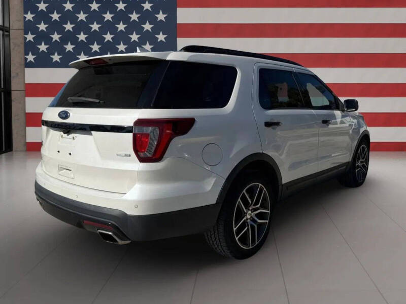 2016 Ford Explorer Sport