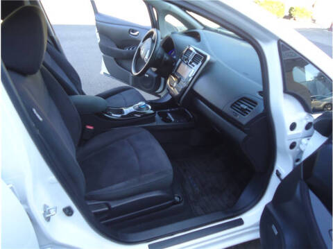 2016 Nissan LEAF