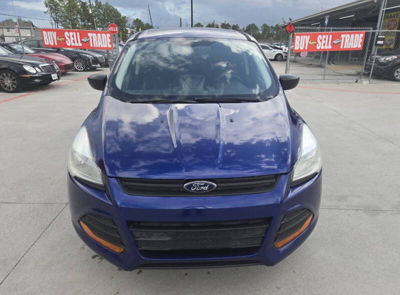 2016 Ford Escape S photo 4