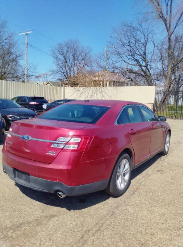 2013 Ford Taurus SEL
