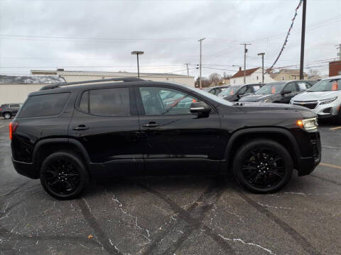 2023 GMC Acadia SLT