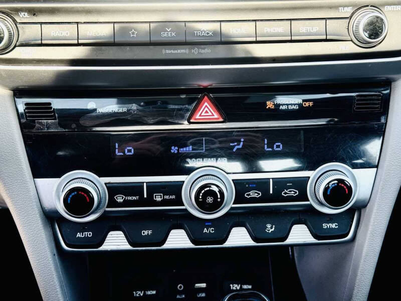 2020 Hyundai Elantra