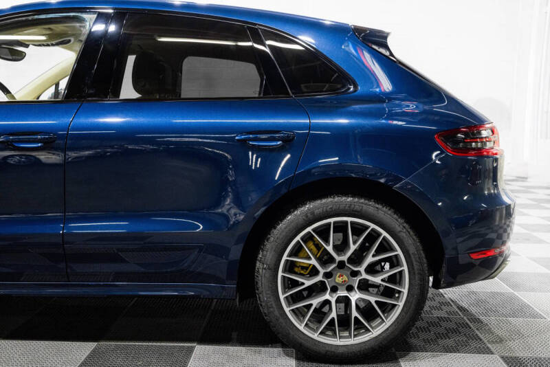 2015 Porsche Macan S