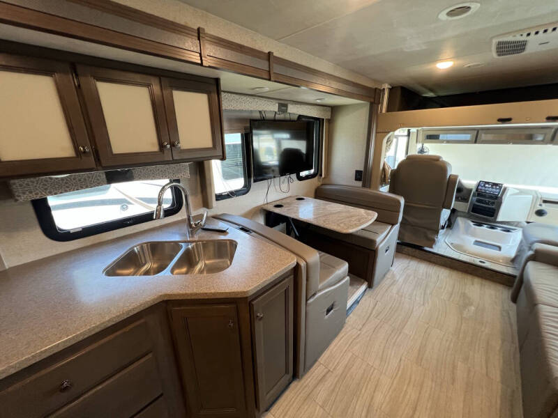 2021 Thor Motor Coach Windsport 34J