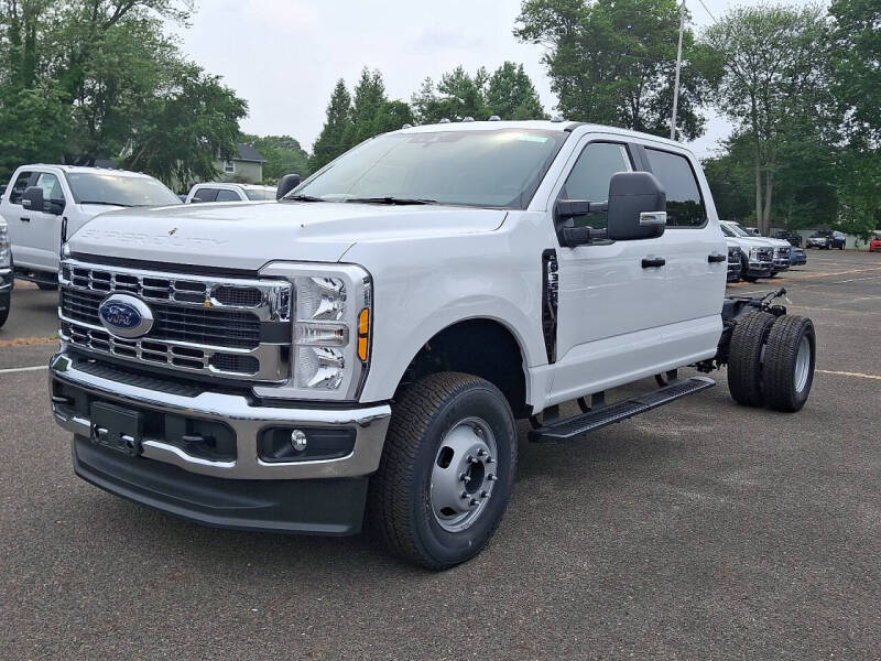 2025 Ford F-350 Super Duty XL