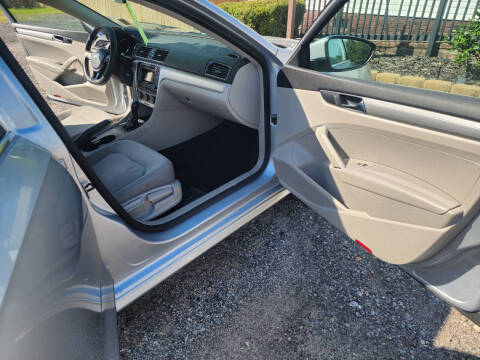 2017 Volkswagen Passat 1.8T S