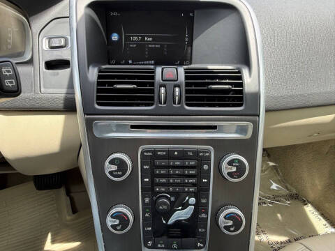 2016 Volvo XC60 T5 Drive-E Premier