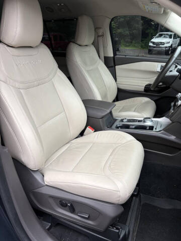 2022 Ford Explorer Platinum