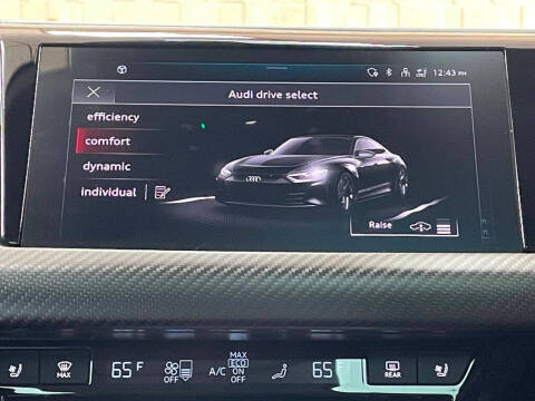 2023 Audi e-tron GT quattro Premium Plus