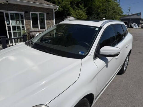 2016 Volvo XC60 T5 Drive-E Premier