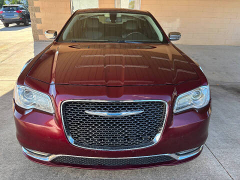 2017 Chrysler 300 C