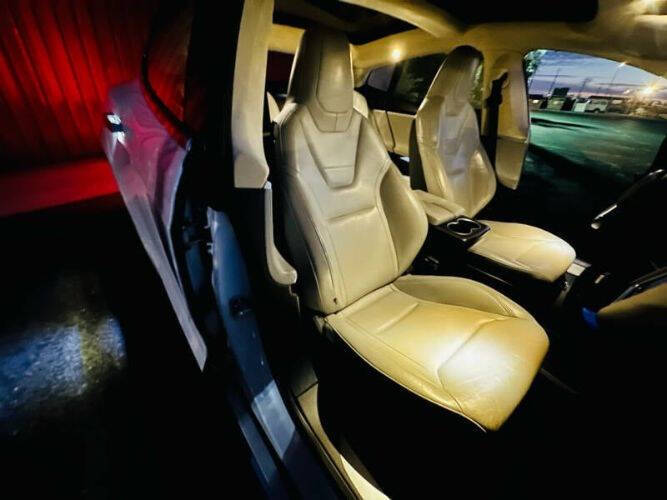 2015 Tesla Model S P85D