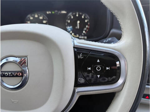 2020 Volvo V90 Cross Country T6