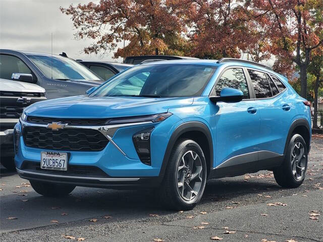 2025 Chevrolet Trax LT