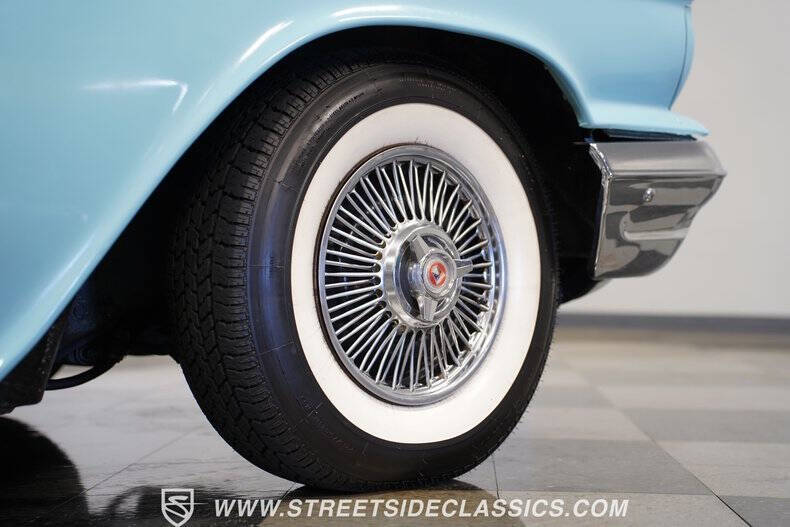 1959 Ford Thunderbird