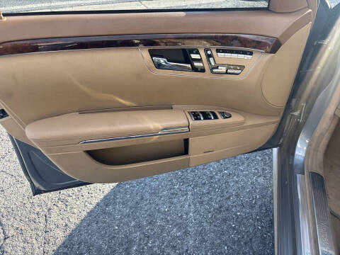 2010 Mercedes-Benz S-Class S 550 4MATIC