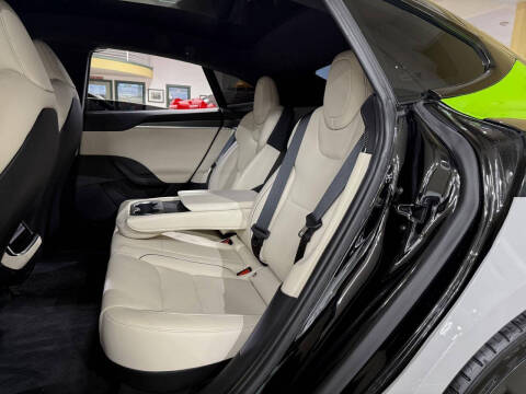 2021 Tesla Model S Plaid