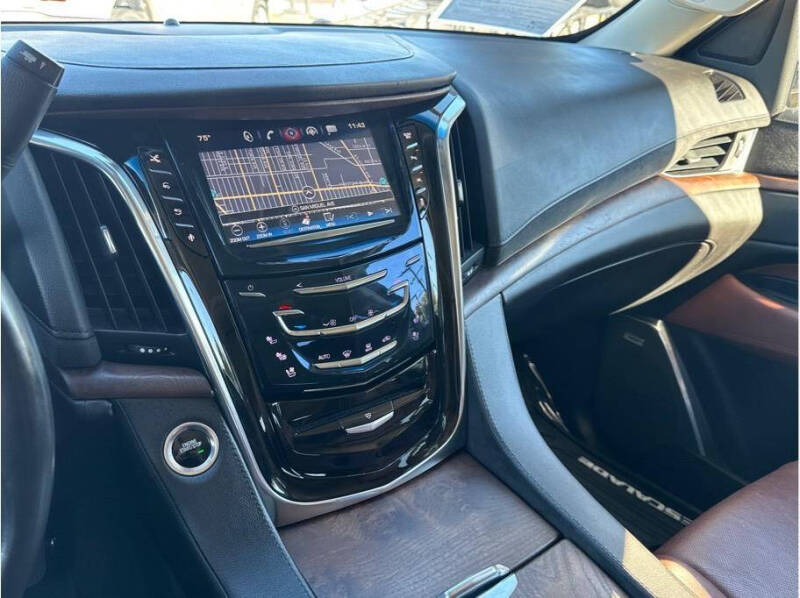 2016 Cadillac Escalade Premium Collection