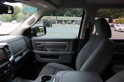 2017 RAM 1500 SLT