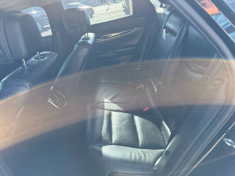 2013 Cadillac XTS Luxury Collection