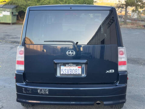2006 Scion xB