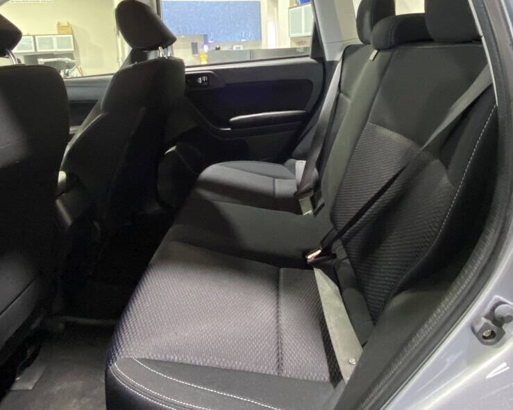 2017 Subaru Forester 2.5i