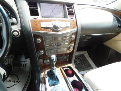 2017 Nissan Armada SV