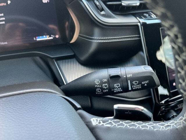 2023 Jeep Grand Cherokee L 43