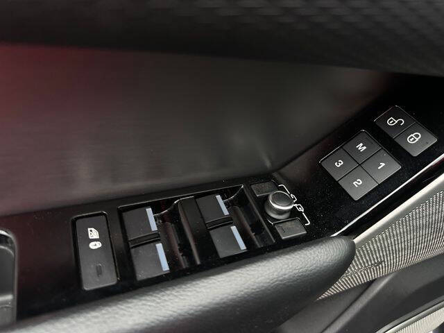 2018 Land Rover Range Rover Velar P250 R-Dynamic SE