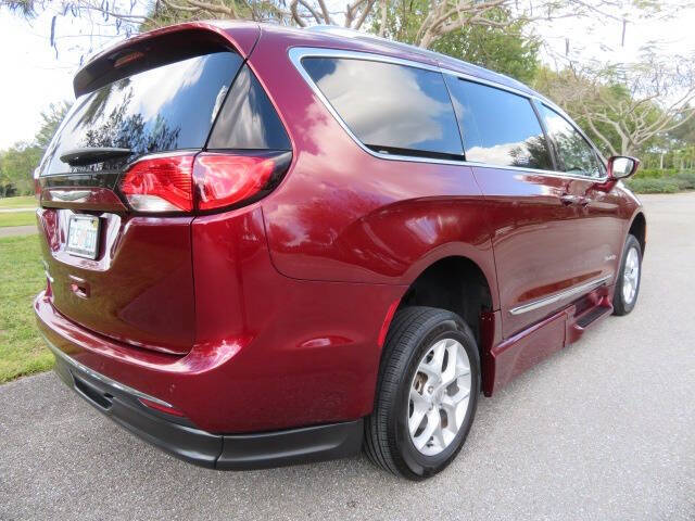 2020 Chrysler Pacifica Touring L Plus