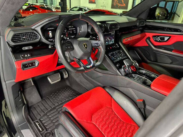 2022 Lamborghini Urus