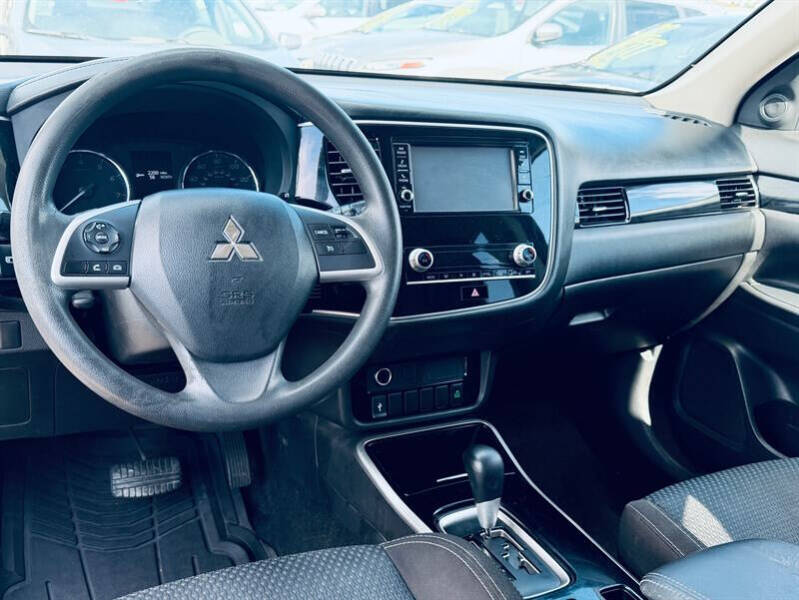 2020 Mitsubishi Outlander SEL
